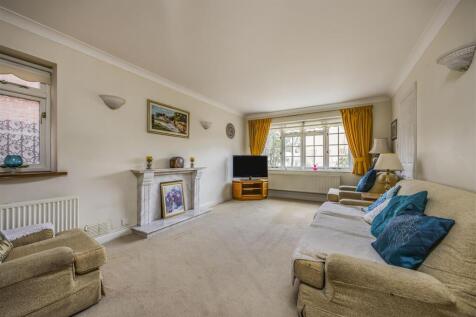15 Teal Close, Horndean-PorticoMarketing-SoldBy-14