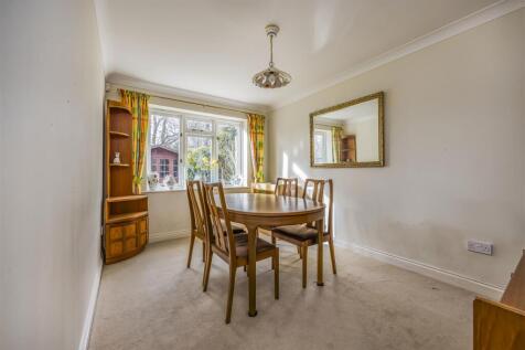15 Teal Close, Horndean-PorticoMarketing-SoldBy-16