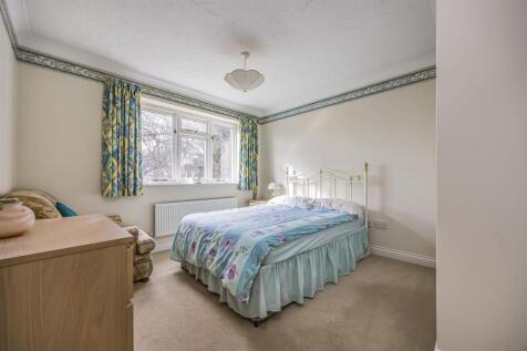15 Teal Close, Horndean-PorticoMarketing-SoldBy-05