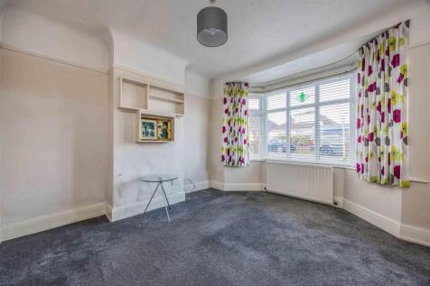 28 Warfield Crescent, Waterlooville-Small-PorticoM