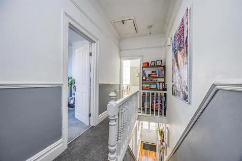 22 Oriel Road, Hilsea-Small-PorticoMarketing-SoldB