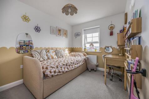 3 Mulberry Walk, Bedhampton-PorticoMarketing-SoldB