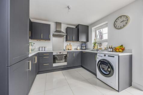 3 Mulberry Walk, Bedhampton-PorticoMarketing-SoldB