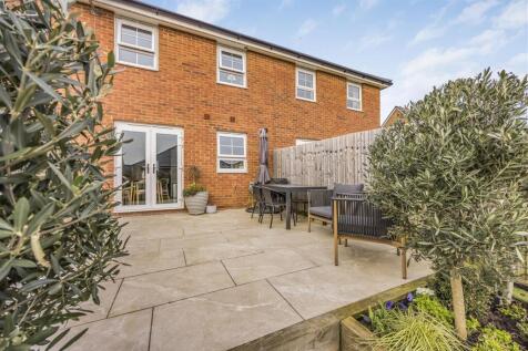 3 Mulberry Walk, Bedhampton-PorticoMarketing-SoldB