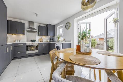 3 Mulberry Walk, Bedhampton-PorticoMarketing-SoldB