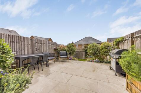 3 Mulberry Walk, Bedhampton-PorticoMarketing-SoldB