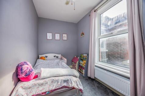 37 Farlington Road, Copnor-Small-PorticoMarketing-