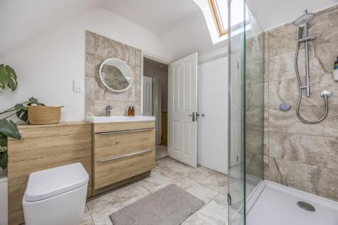 10 Castle Mews, Horndean-PorticoMarketing-SoldBy-1