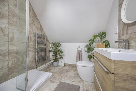 10 Castle Mews, Horndean-PorticoMarketing-SoldBy-0