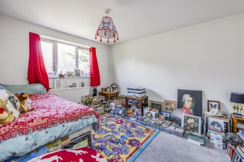 5 Deeping Gate, Waterlooville-PorticoMarketing-Sol