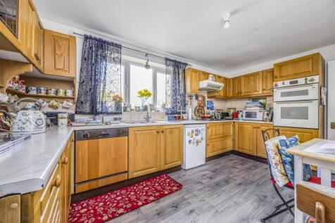 5 Deeping Gate, Waterlooville-PorticoMarketing-Sol