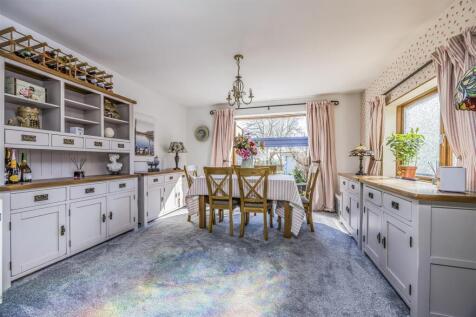 5 Woodville Road, Bedhampton-PorticoMarketing-Sold