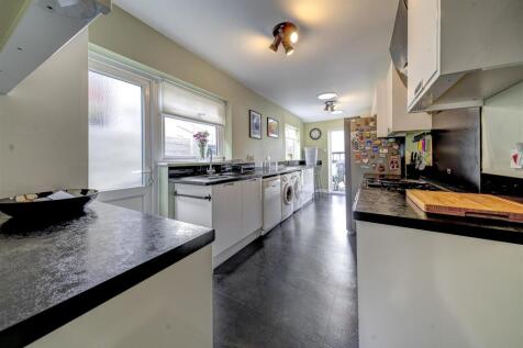 Matt Stevens-25 Beaulieu Road-5.jpg