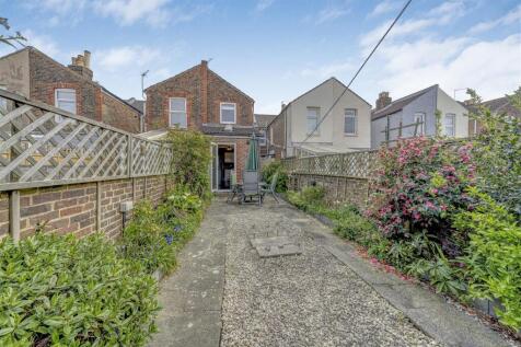 Matt Stevens-25 Beaulieu Road-9.jpg