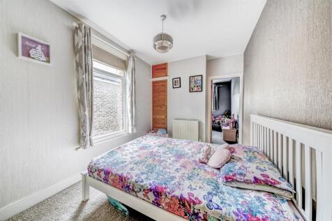 Matt Stevens-25 Beaulieu Road-13.jpg