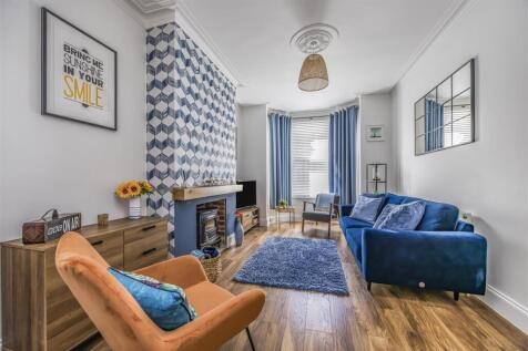 6 Hellyer Road, Southsea-PorticoMarketing-SoldBy-2