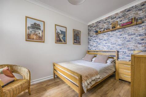 6 Hellyer Road, Southsea-PorticoMarketing-SoldBy-8