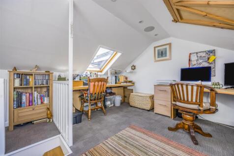 6 Hellyer Road, Southsea-PorticoMarketing-SoldBy-3