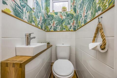 6 Hellyer Road, Southsea-PorticoMarketing-SoldBy-2