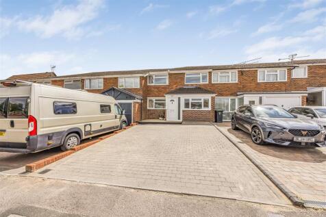 5 First Avenue, Cowplain-PorticoMarketing-SoldBy-4