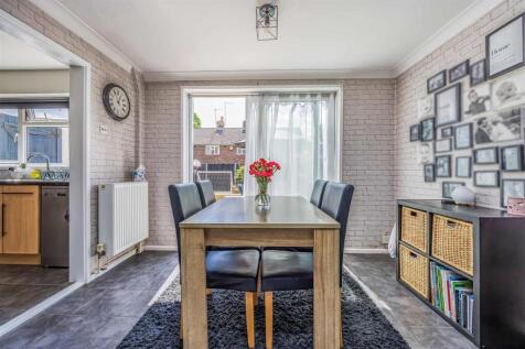 33 Billy Lawn Avenue, Havant-Small-PorticoMarketin