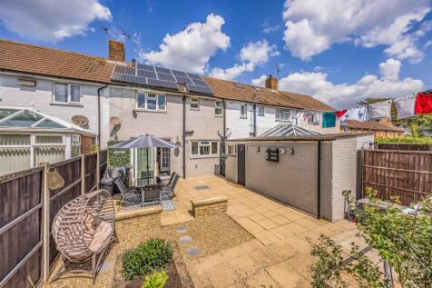 33 Billy Lawn Avenue, Havant-Small-PorticoMarketin