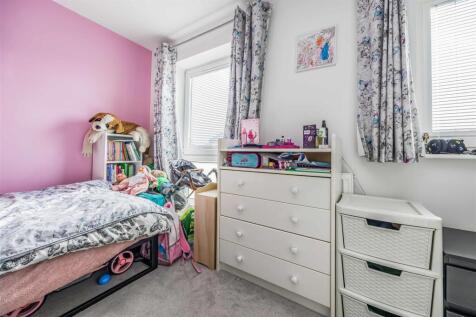 7 Radnor Way Denmead-Small-PorticoMarketing-SoldBy
