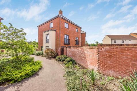 7 Radnor Way Denmead-Small-PorticoMarketing-SoldBy