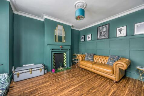 19 Hartley Road, Portsmouth-Small-PorticoMarketing