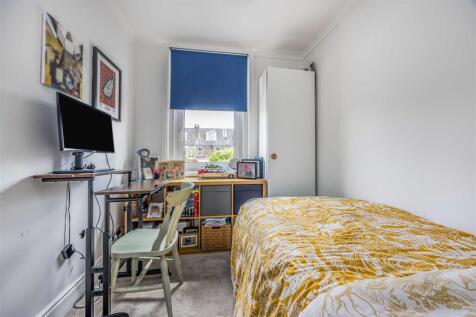 19 Hartley Road, Portsmouth-Small-PorticoMarketing