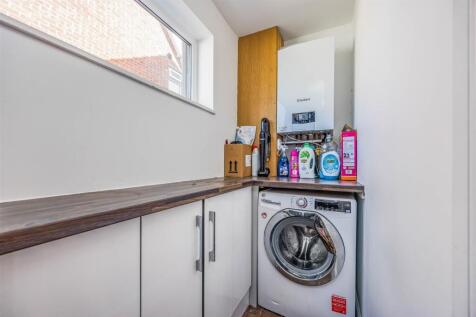 46 Kingscote Road, Waterlooville-Small-PorticoMark