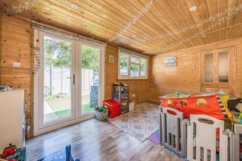 20 Milebush Road, Southsea-Small-PorticoMarketing-