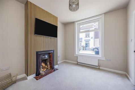 34 Daulston Road, Fratton-PorticoMarketing-SoldBy-