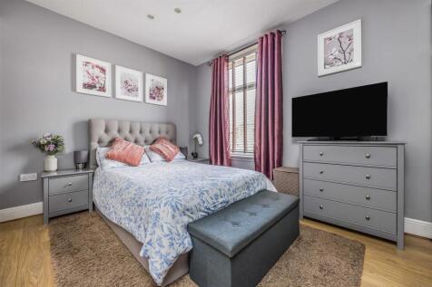 6 Seafield Road, Baffins-Small-PorticoMarketing-So