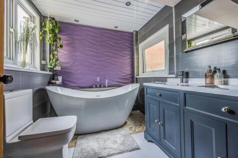 Flat 3, 38. Lennox Road North, Southsea-Small-Port