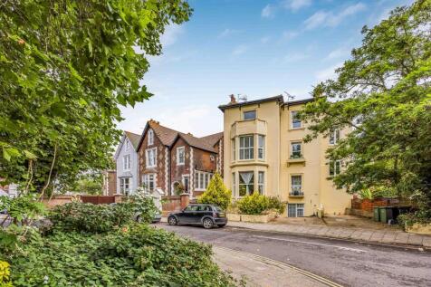 Flat 3, 38. Lennox Road North, Southsea-Small-Port