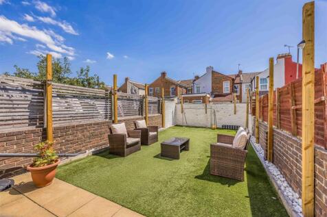 254 Powerscourt Road, Fratton-Small-PorticoMarketi