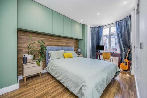 Lower Flat, 215 Milton Road, Southsea-Small-Portic