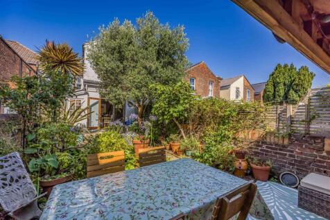 14 Francis Avenue, Southsea-Small-PorticoMarketing