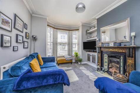 99 Folkestone Road, Baffins-PorticoMarketing-SoldB