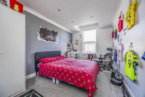 99 Folkestone Road, Baffins-PorticoMarketing-SoldB