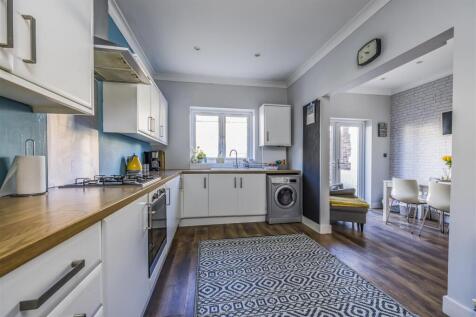 99 Folkestone Road, Baffins-PorticoMarketing-SoldB