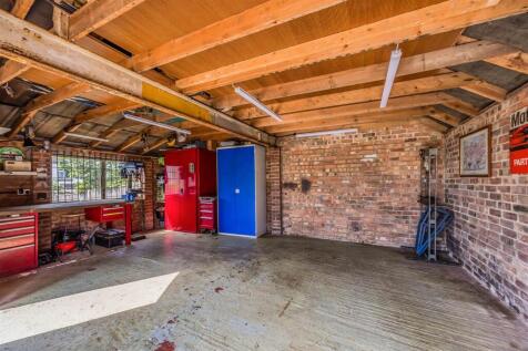 97 Woodfield Avenue, Drayton-Small-PorticoMarketin