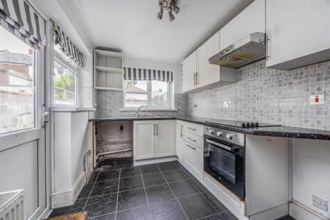 108 Knox Road, Portsmouth-Small-PorticoMarketing-S