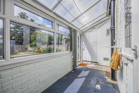 8 Wesley Grove, Copnor-Small-PorticoMarketing-Sold