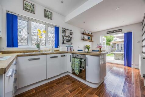 135 Drayton Road, Portsmouth-Small-PorticoMarketin