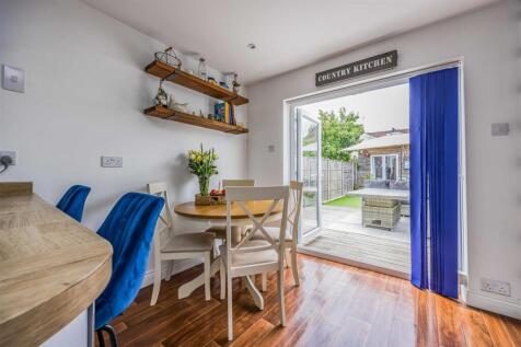 135 Drayton Road, Portsmouth-Small-PorticoMarketin