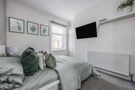 135 Drayton Road, Portsmouth-Small-PorticoMarketin