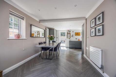 29 Edenbridge Road Southsea-Small-PorticoMarketing