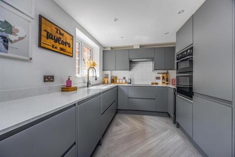 29 Edenbridge Road Southsea-Small-PorticoMarketing